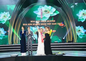 Ana Yến Phượng